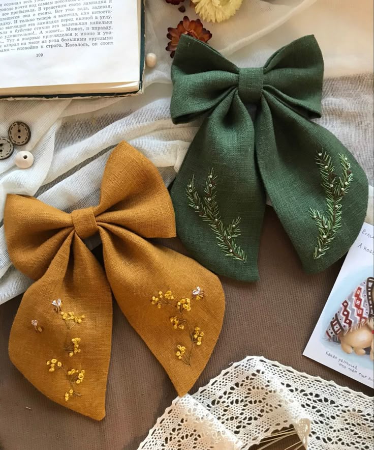 Handcrafted Embroidred Bow Hair Clip