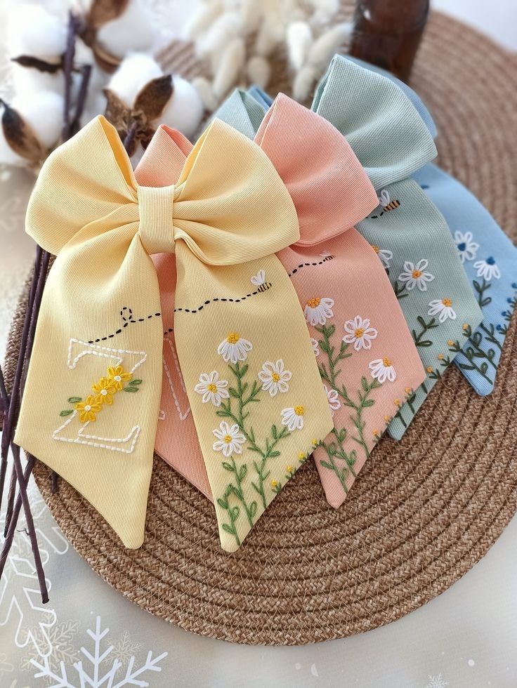 Handcrafted Embroidred Bow Hair Clip